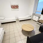 Work And Sleep Duesseldorf 6 Pers Bahnhofsnah Monteure Und Gruppen D6